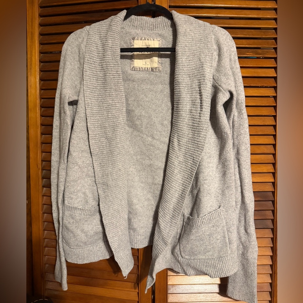 Y2K Hollister Light Gray Cardigan Sweater